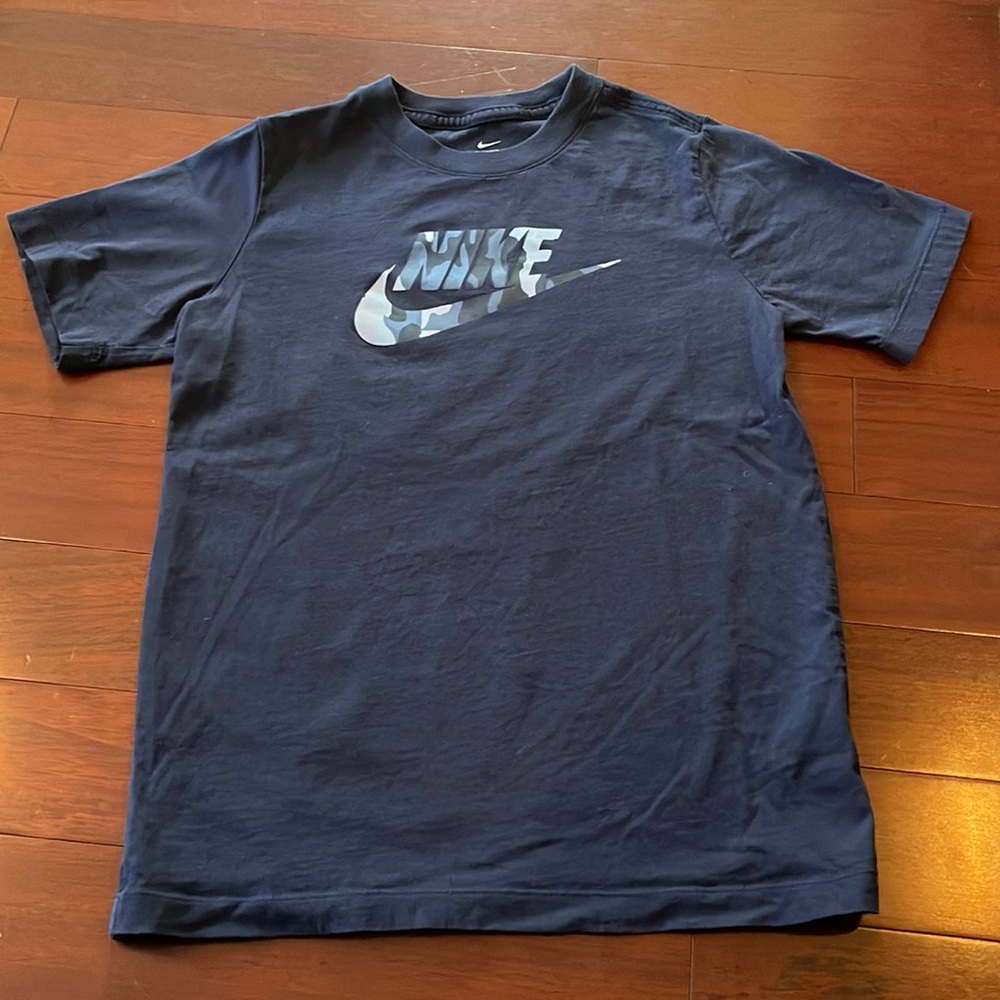 Boy’s Nike t-shirt with blue camo logo